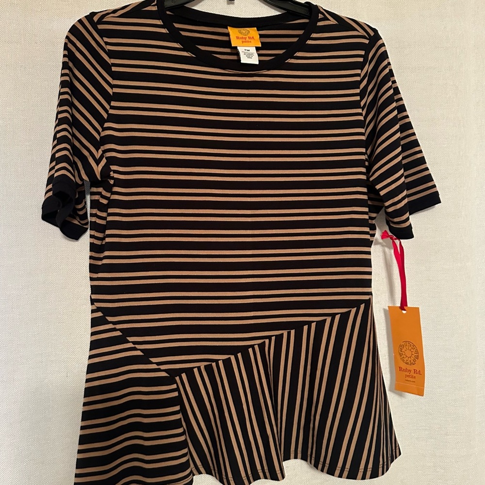 Ruby Rd. Top (Small / Petite Med) - Picture 3 of 15